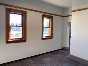 5 Person Coworking Desk