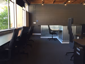 1 Person Coworking Desk