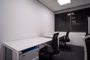 5 Person Private Office