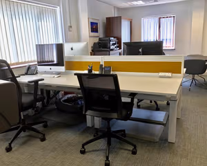 3 Person Private Office