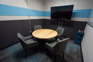 4 Person Private Office