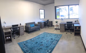 1 Person Shared Office