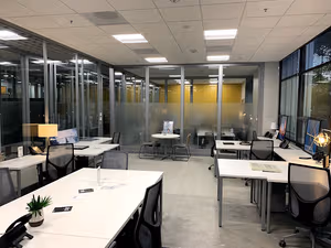 1 Person Coworking Desk