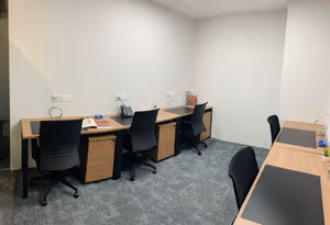 5 Person Private Office