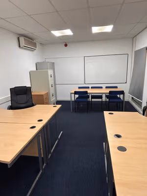 16 Person Private Office