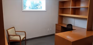 5 Person Private Office