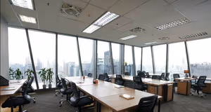 33 Person Private Office