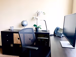 1 Person Private Office