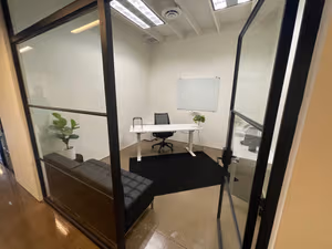 1 Person Private Office