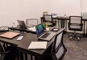 1 Person Private Office