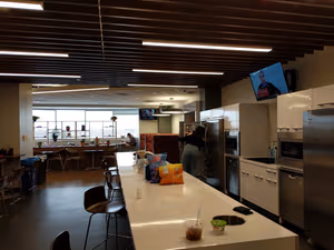 4 Person Coworking Desk