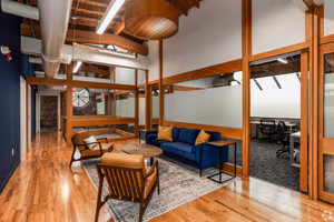 1 Person Coworking Desk