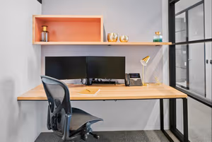 10 Person Private Office