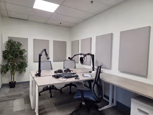 9 Person Private Office