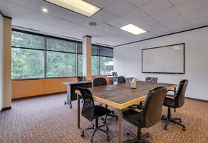 10 Person Private Office