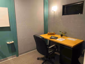 4 Person Coworking Desk