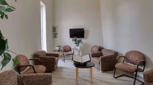 1 Person Coworking Desk