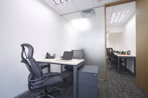 8 Person Private Office