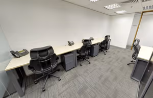 9 Person Private Office