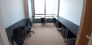 7 Person Private Office