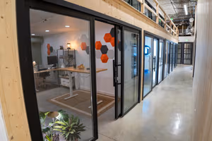 6 Person Coworking Desk