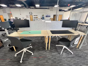 1 Person Coworking Desk