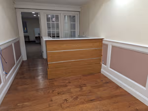 8 Person Coworking Desk