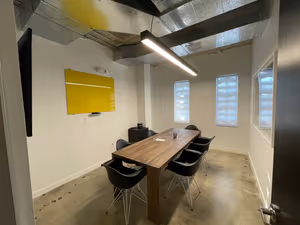 1 Person Private Office