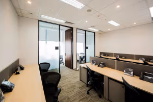 4 Person Coworking Desk