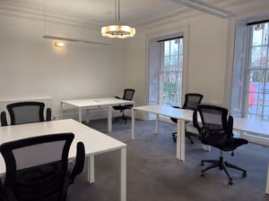 4 Person Private Office