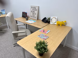 1 Person Coworking Desk