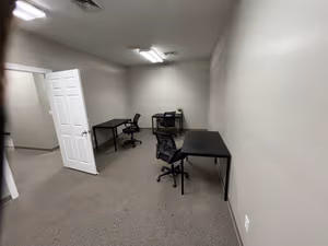 1 Person Private Office