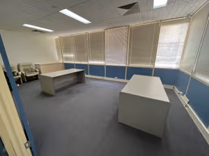 7 Person Private Office