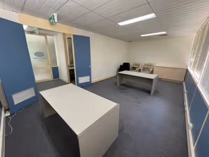 7 Person Coworking Desk