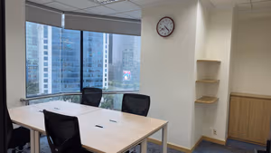 1 Person Shared Office