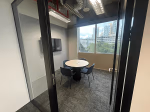 5 Person Coworking Desk