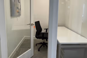 9 Person Private Office