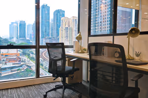 6 Person Private Office