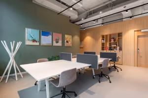 1 Person Private Office