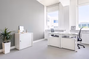 1 Person Coworking Desk