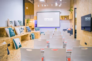 1 Person Coworking Desk