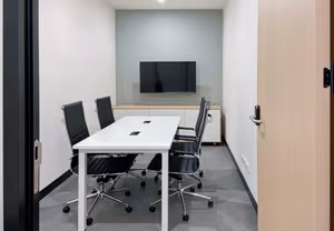 15 Person Private Office