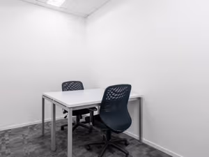 10 Person Private Office