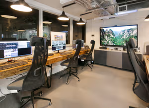 5 Person Coworking Desk