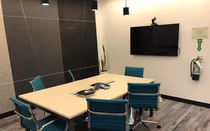 9 Person Private Office