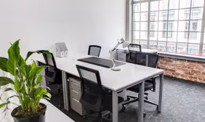 15 Person Private Office