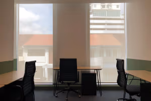 3 Person Coworking Desk