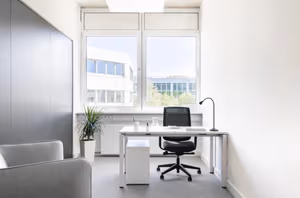 5 Person Private Office