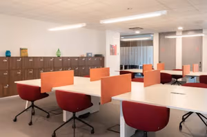 1 Person Coworking Desk