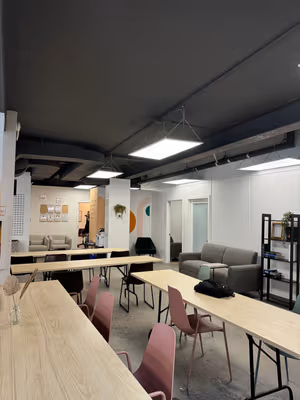 1 Person Private Office